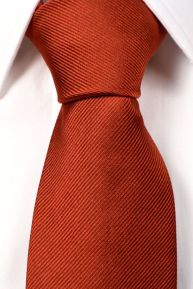 Roströd slips